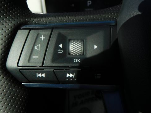 New 2025 Mitsubishi Outlander AWD image 17