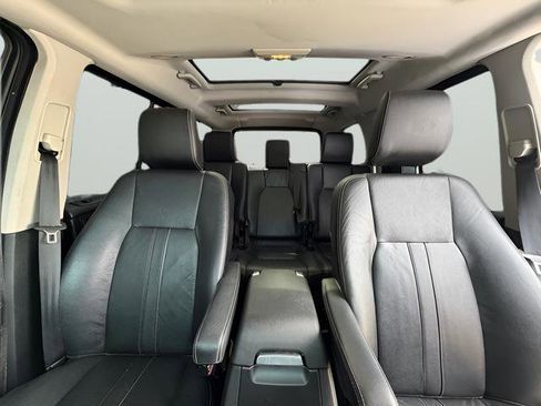 Used 2011 Land Rover LR4 HSE image 25