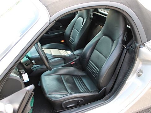Used 2001 Porsche Boxster RWD image 9