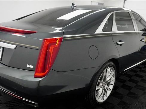 Used 2013 Cadillac XTS Platinum w/ Driver Assist Package image 7