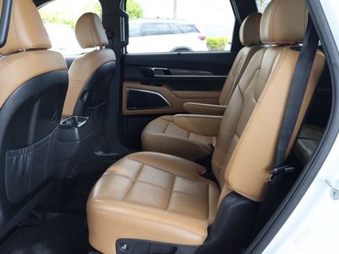 Used 2020 Kia Telluride SX FWD image 17