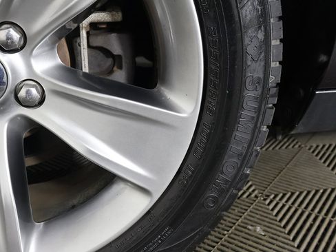 Used 2019 Dodge Challenger SXT image 17