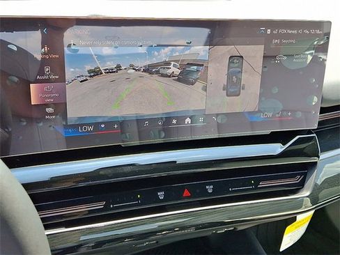 Certified 2026 BMW 530i xDrive w/ Premium Package image 14