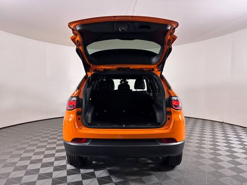 New 2026 Jeep Compass Limited image 8