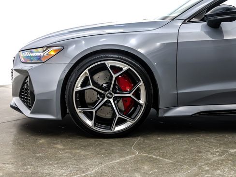 Used 2024 Audi RS 7 Performance w/ Black Optic Package image 10