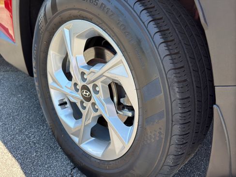 Used 2023 Hyundai Tucson SEL FWD image 6