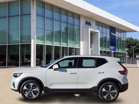 Used 2025 Volvo XC60 T8 Plus w/ Protection Package Premier image 2