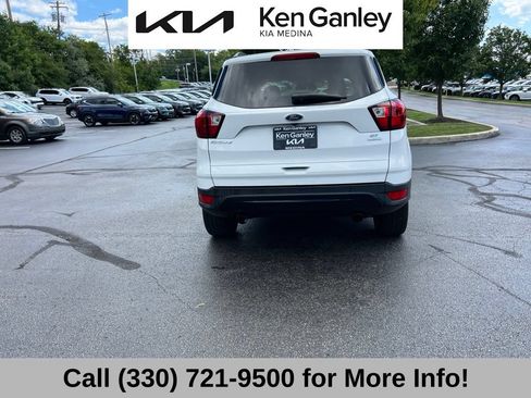 Used 2019 Ford Escape SE FWD image 11