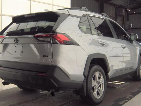 Used 2025 Toyota RAV4 XLE w/ Convenience Package image 2