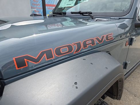 New 2026 Jeep Gladiator Mojave AWD/4WD image 18
