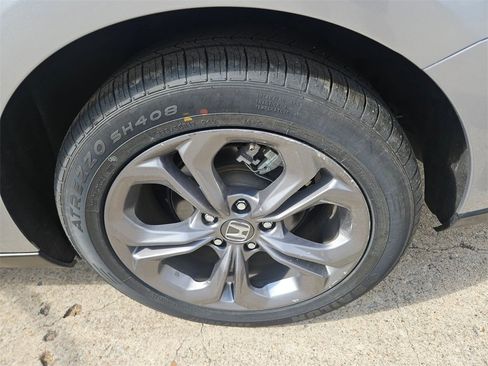 Used 2024 Honda Accord EX image 25