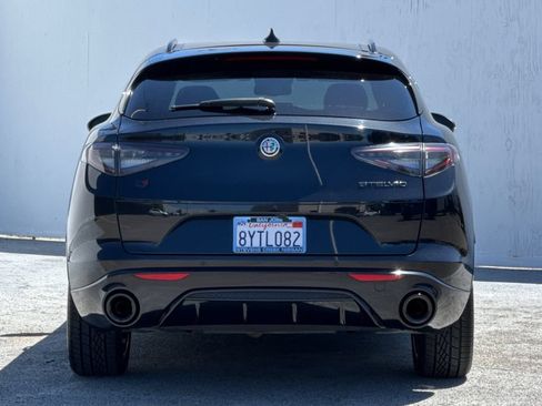 Used 2021 Alfa Romeo Stelvio Ti Sport AWD/4WD image 4
