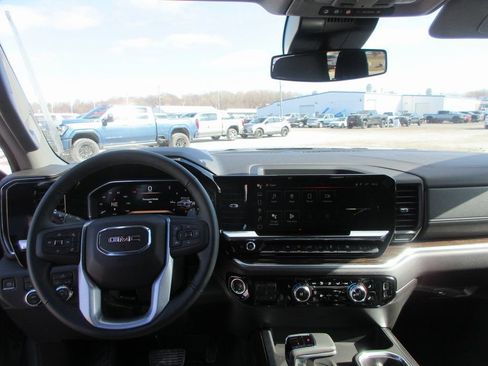 New 2026 GMC Sierra 1500 Elevation AWD/4WD image 17