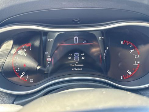 Used 2020 Dodge Durango SXT AWD/4WD image 17