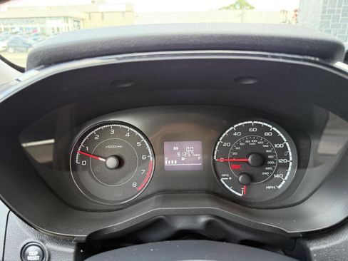 Used 2020 Subaru Crosstrek 2.0i image 14