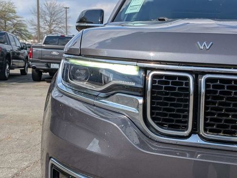 Used 2023 Jeep Wagoneer L Series II w/ Convenience Group I image 10