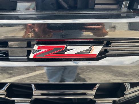 Used 2023 Chevrolet Tahoe Z71 AWD/4WD image 7
