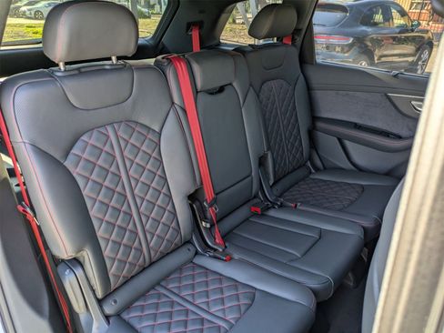 New 2026 Audi Q7 3.0T Prestige image 10