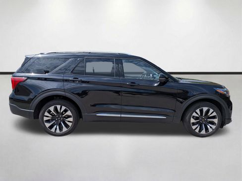 Used 2025 Ford Explorer Platinum w/ LUX Leather Package AWD/4WD image 3