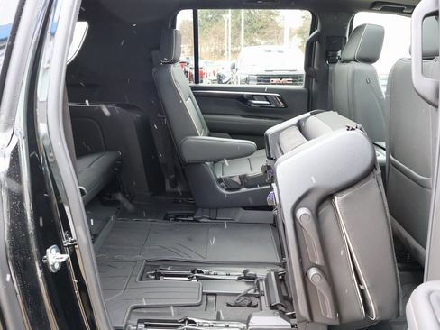 New 2025 Chevrolet Suburban Premier w/ Sun And Tow Package image 43