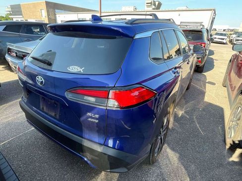 Used 2023 Toyota Corolla Cross XLE w/ Convenience Package AWD/4WD image 2