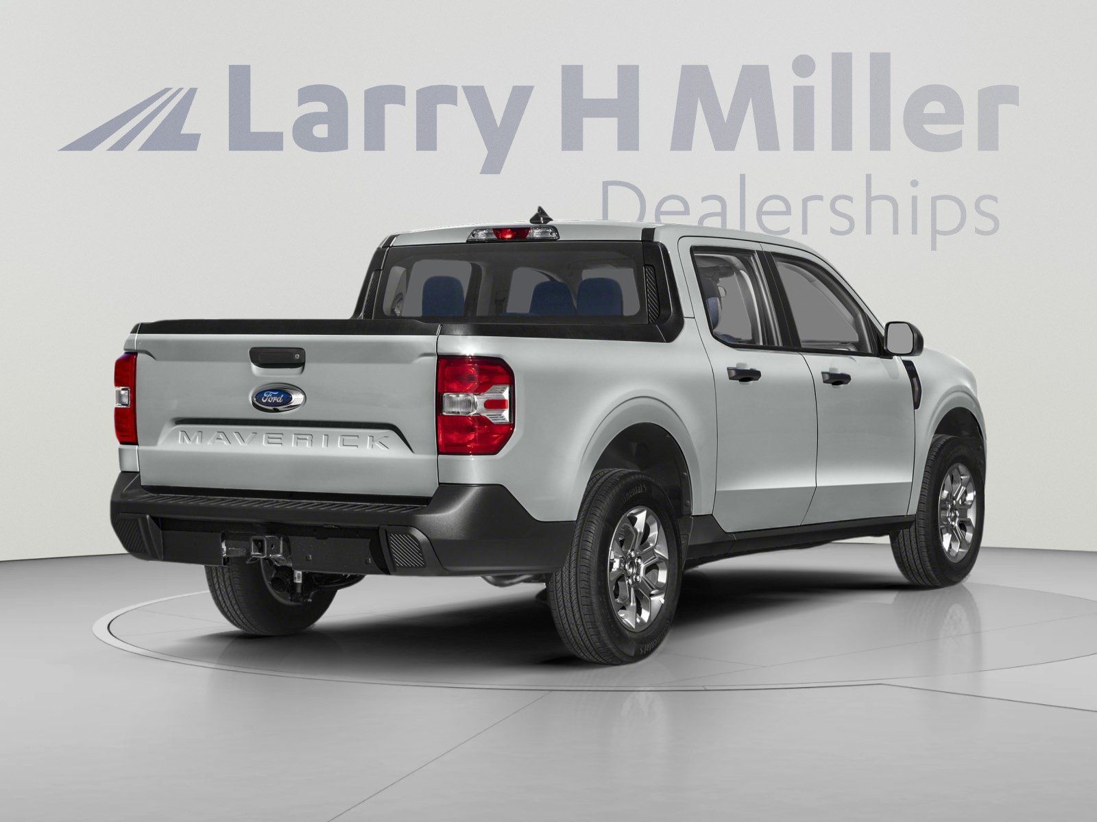 Used 2023 Ford Maverick XLT FWD image 2