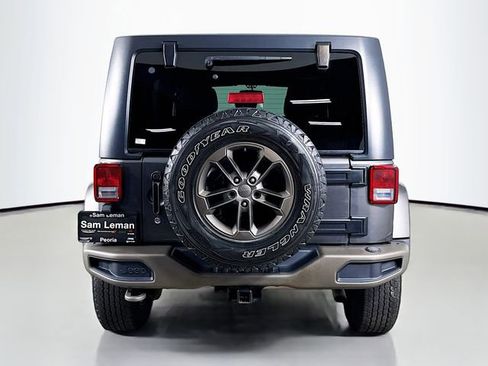 Used 2017 Jeep Wrangler Unlimited Sahara image 6