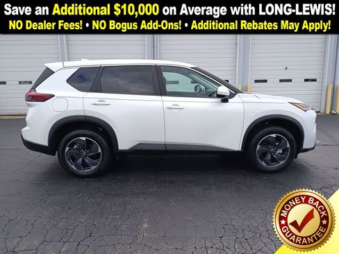 Used 2024 Nissan Rogue SV image 8