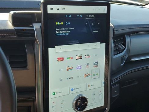 Used 2024 Ford Expedition Platinum image 18