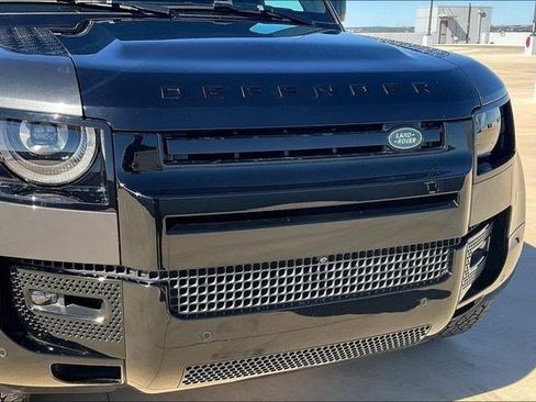 Used 2022 Land Rover Defender 110 X image 33