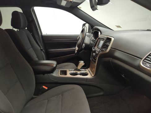 Used 2016 Jeep Grand Cherokee Laredo w/ Quick Order Package 23E image 21