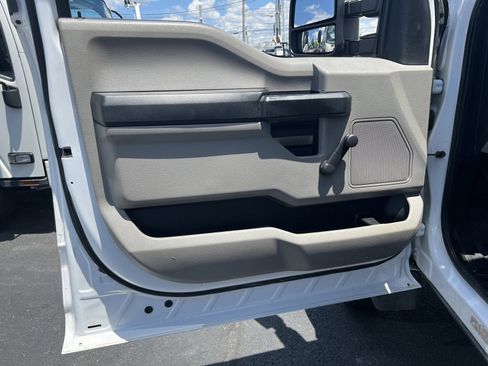 Used 2017 Ford F450 XL w/ Snow Plow Prep Package image 15