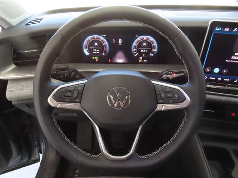 New 2025 Volkswagen Tiguan S image 16