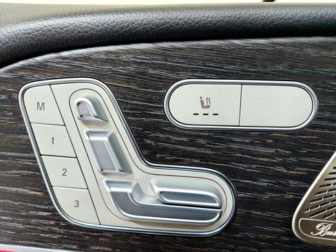 Used 2023 Mercedes-Benz GLE 350 4MATIC w/ Premium Package image 12