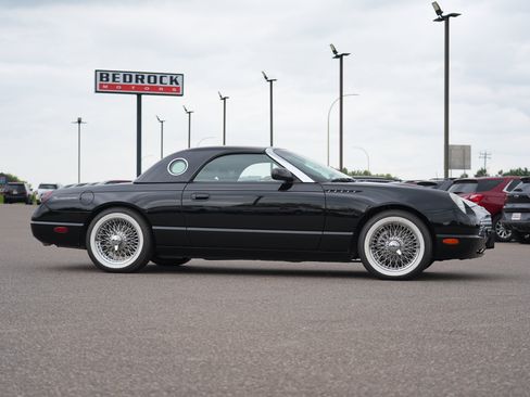 Used 2002 Ford Thunderbird RWD image 2