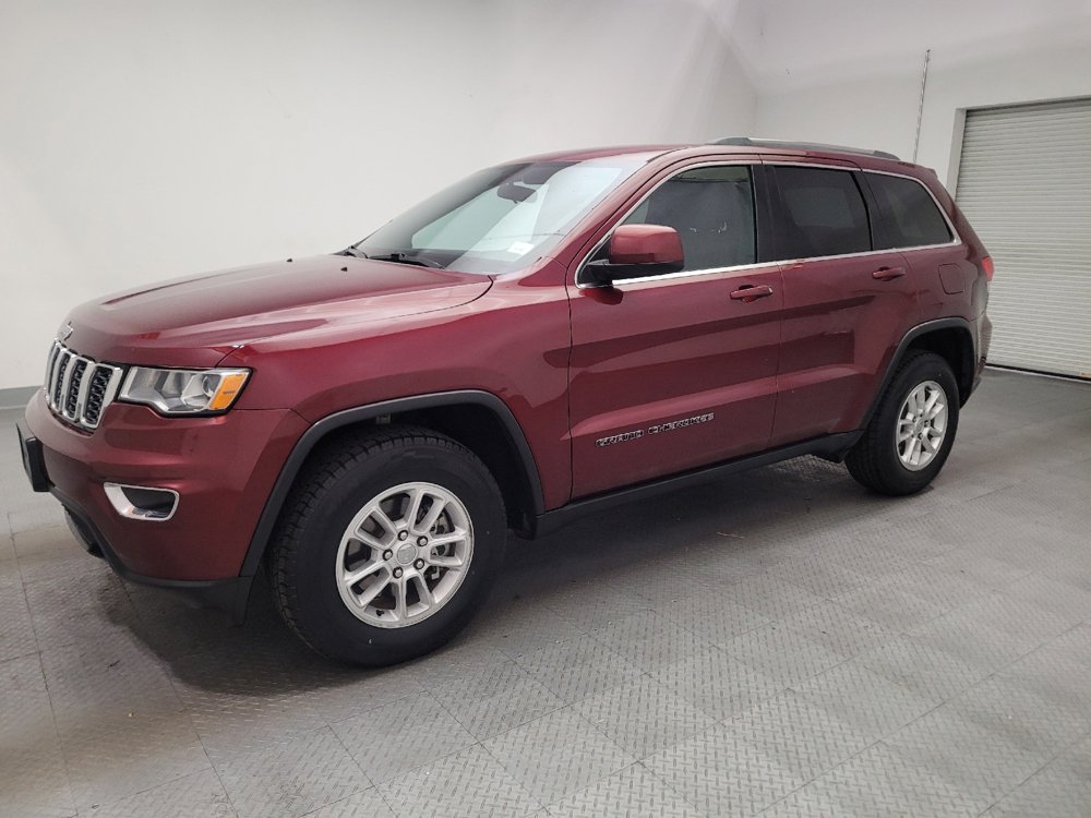 Used 2019 Jeep Grand Cherokee Laredo RWD image 2