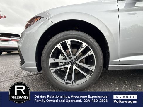 Used 2026 Volkswagen Jetta Sport FWD image 11