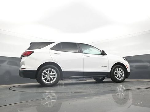 Used 2023 Chevrolet Equinox LS w/ LS Convenience Package FWD image 29