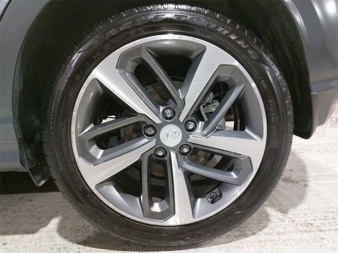 Used 2020 Hyundai Kona Limited image 35