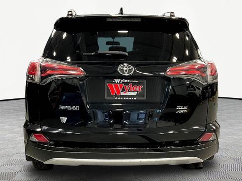 Used 2016 Toyota RAV4 XLE AWD/4WD image 5