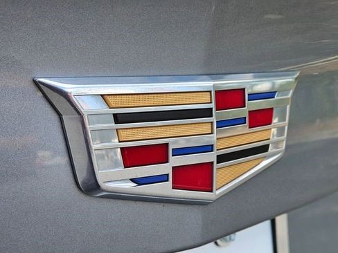 Certified 2025 Cadillac XT4 Premium Luxury image 19