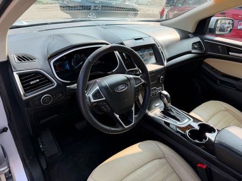 Used 2018 Ford Edge SEL w/ Equipment Group 201A AWD/4WD image 7
