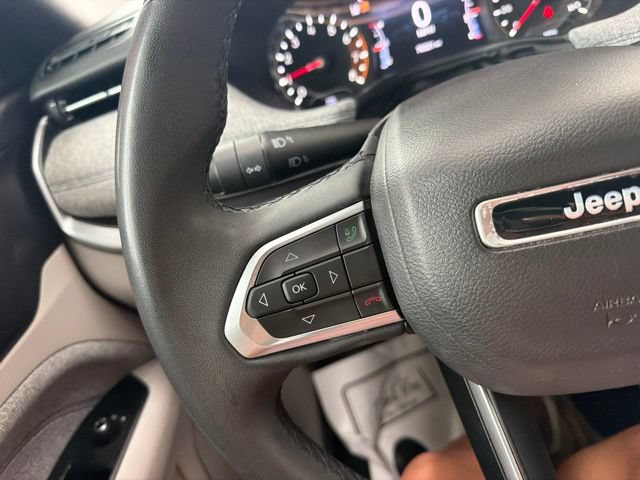 Used 2024 Jeep Compass Latitude AWD/4WD image 23