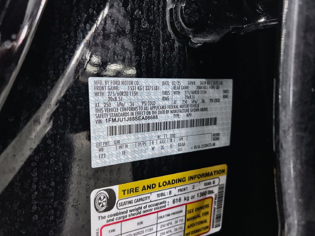 Used 2025 Ford Expedition Active AWD/4WD image 42
