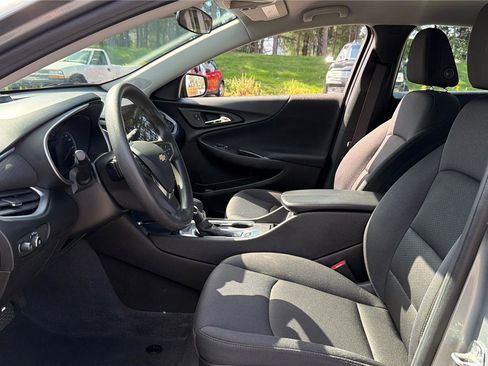Used 2023 Chevrolet Malibu LT FWD image 10