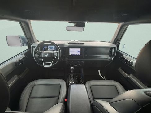Certified 2022 Ford Bronco Black Diamond w/ Sasquatch Package AWD/4WD image 3