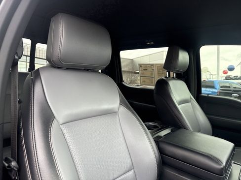 Used 2024 Ford F150 Lightning Lariat image 27