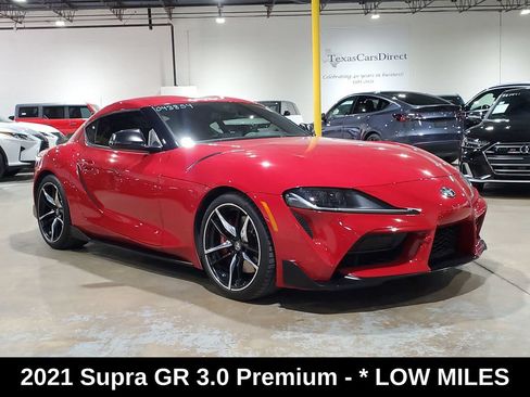 Used 2021 Toyota Supra Premium w/ Driver Assist Package RWD image 3