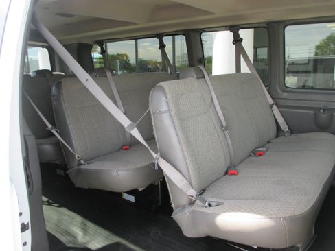 Used 2023 Chevrolet Express 3500 LS RWD image 9