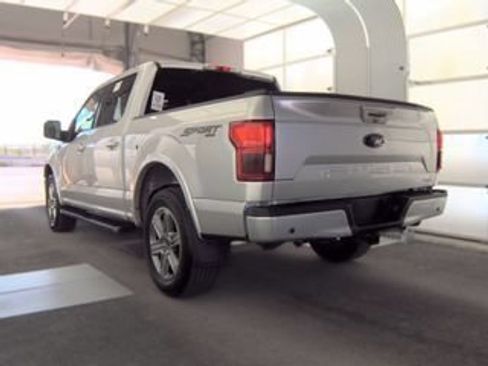 Used 2018 Ford F150 Lariat w/ Equipment Group 501A Mid AWD/4WD image 4